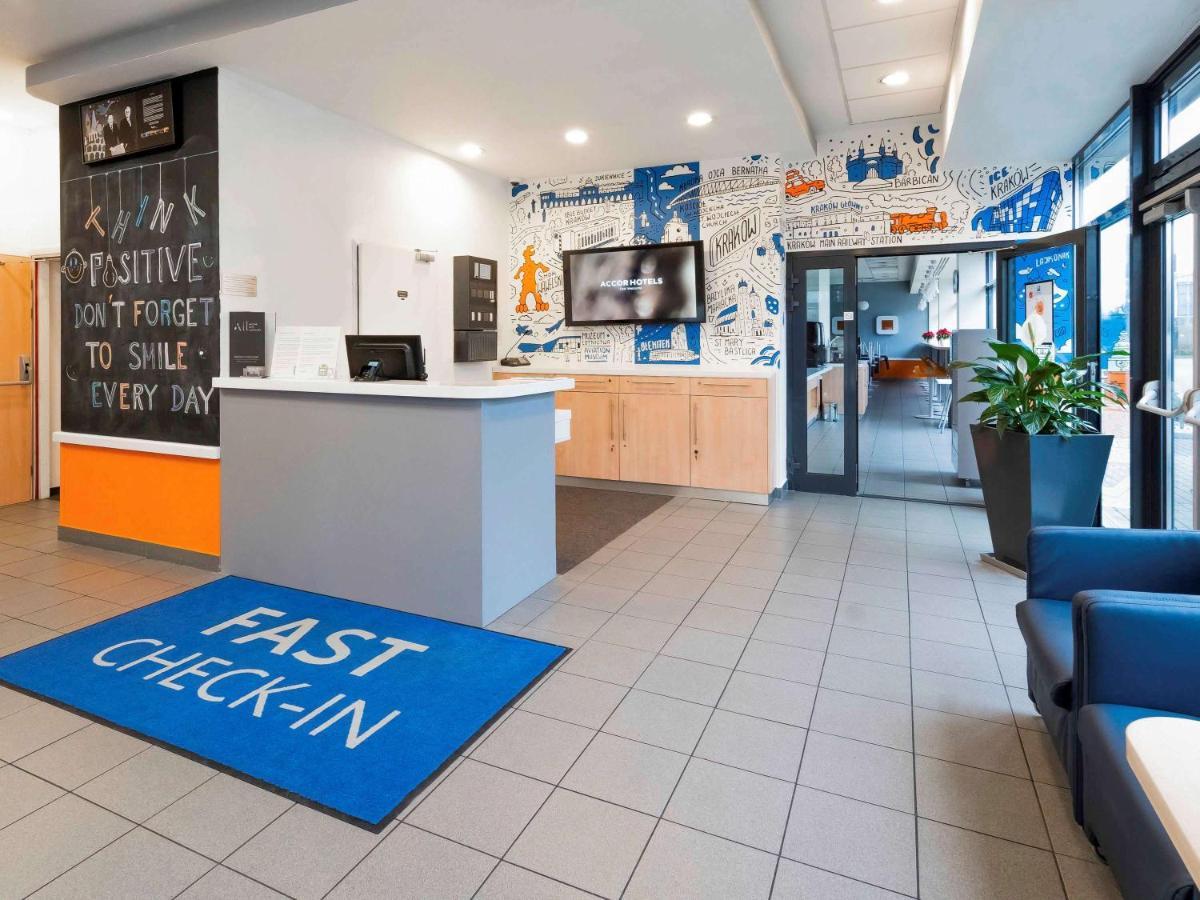 Ibis Budget Krakow Bronowice エクステリア 写真