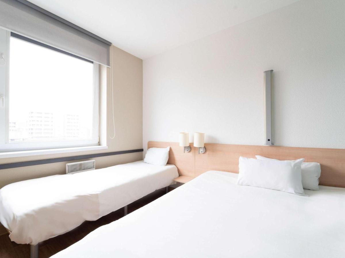 Ibis Budget Krakow Bronowice エクステリア 写真