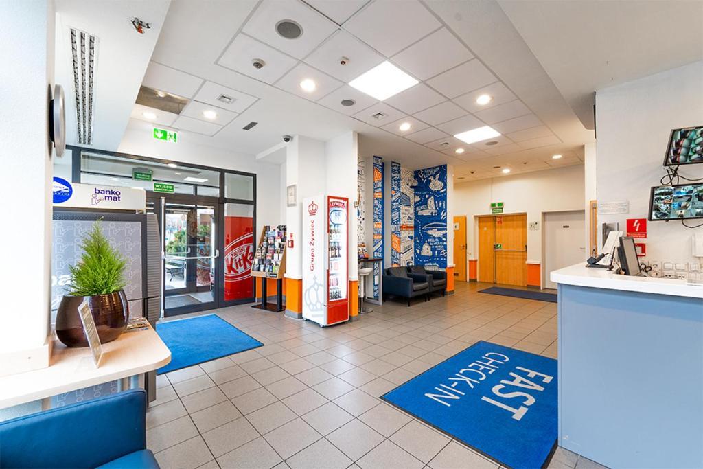 Ibis Budget Krakow Bronowice エクステリア 写真